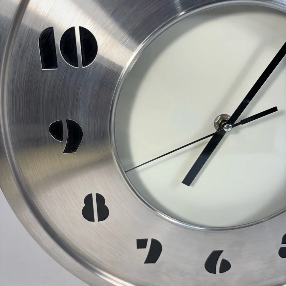 Silver Wall‎ Clock with Black Numerals